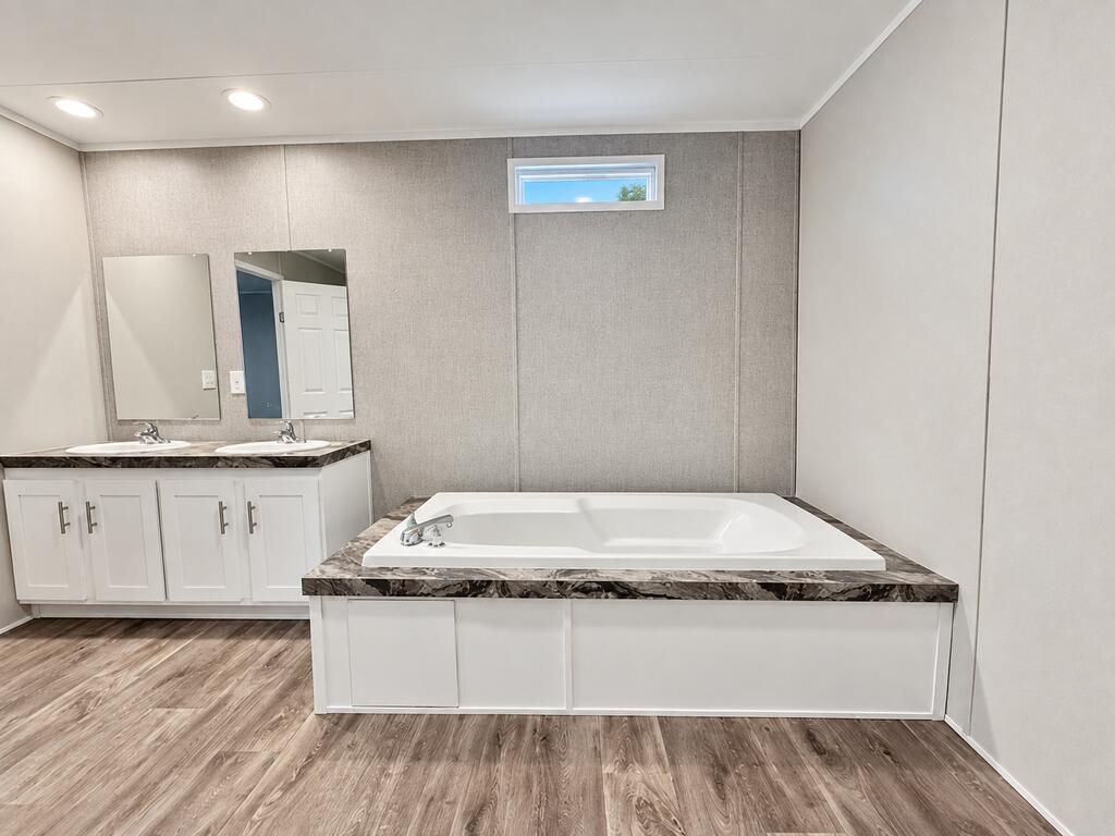 4635 Carters Ferry Rd E Property Photo 15