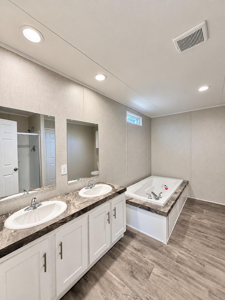 4635 Carters Ferry Rd E Property Photo 16