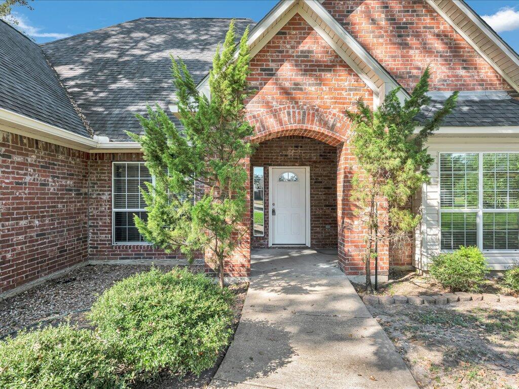 227 Remington Place Property Photo 1
