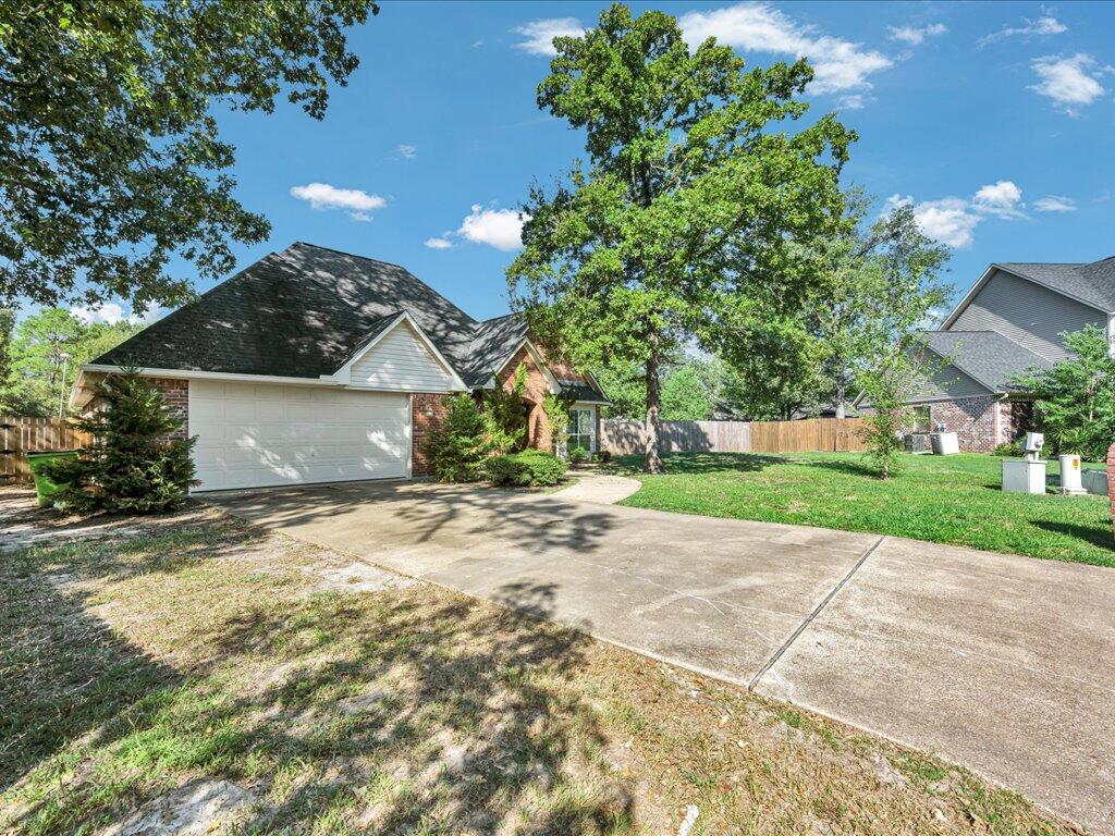 227 Remington Place Property Photo 4