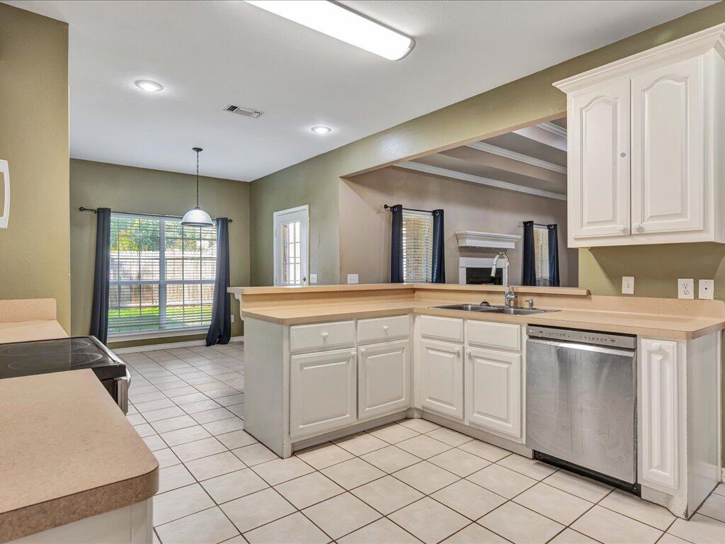 227 Remington Place Property Photo 15