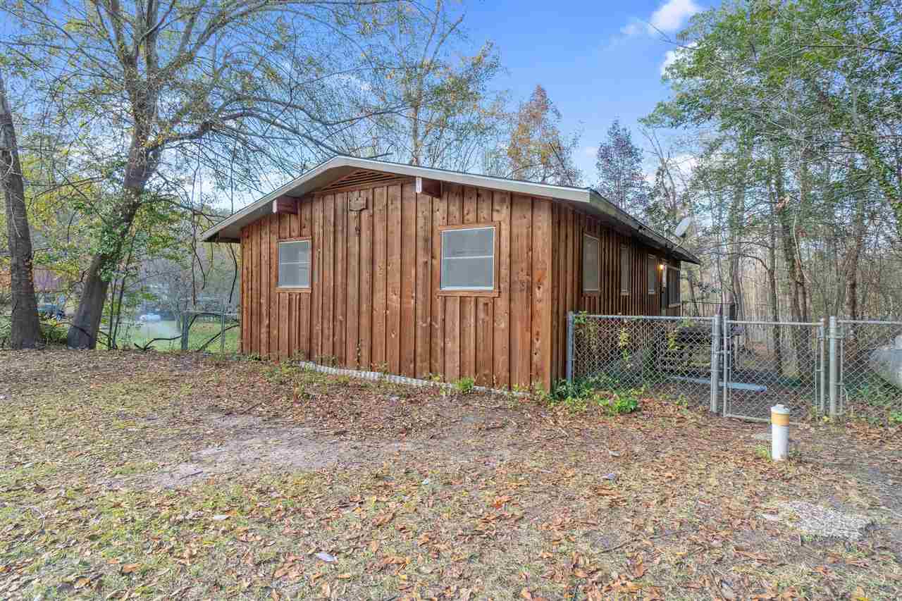 286 Lakeshore Loop Property Photo 1