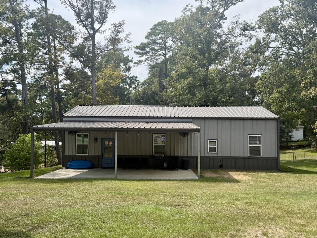 270 Woodcrest Drive Property Photo 1