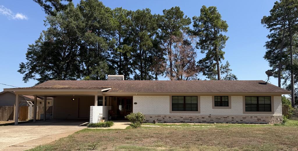 1206 Woodlawn Drive Property Photo 1