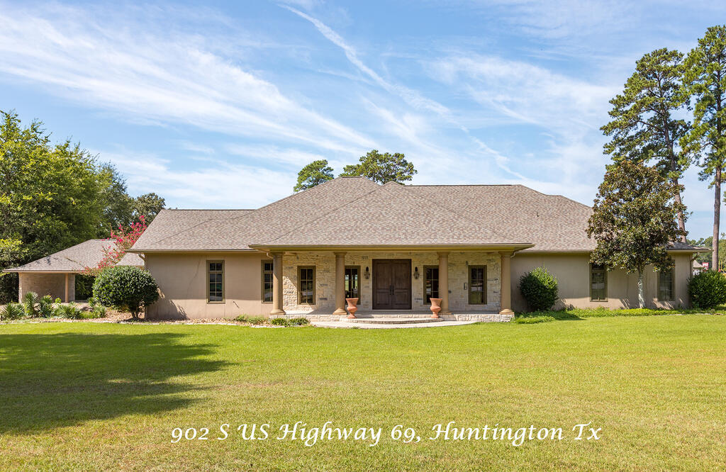 902 S Us Highway 69 Property Photo 1