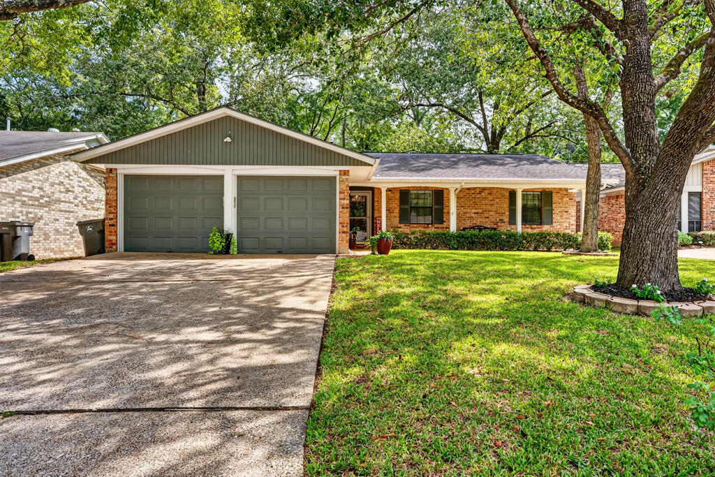 1903 Hanks Street Property Photo 1