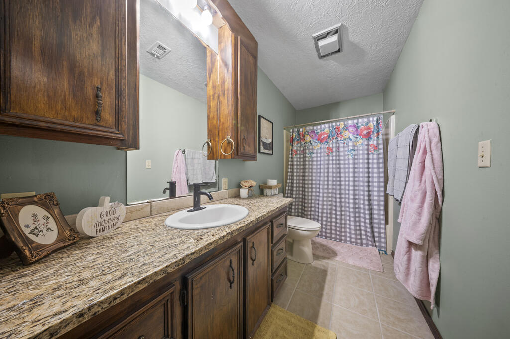 453 Fm 1747 Property Photo 14