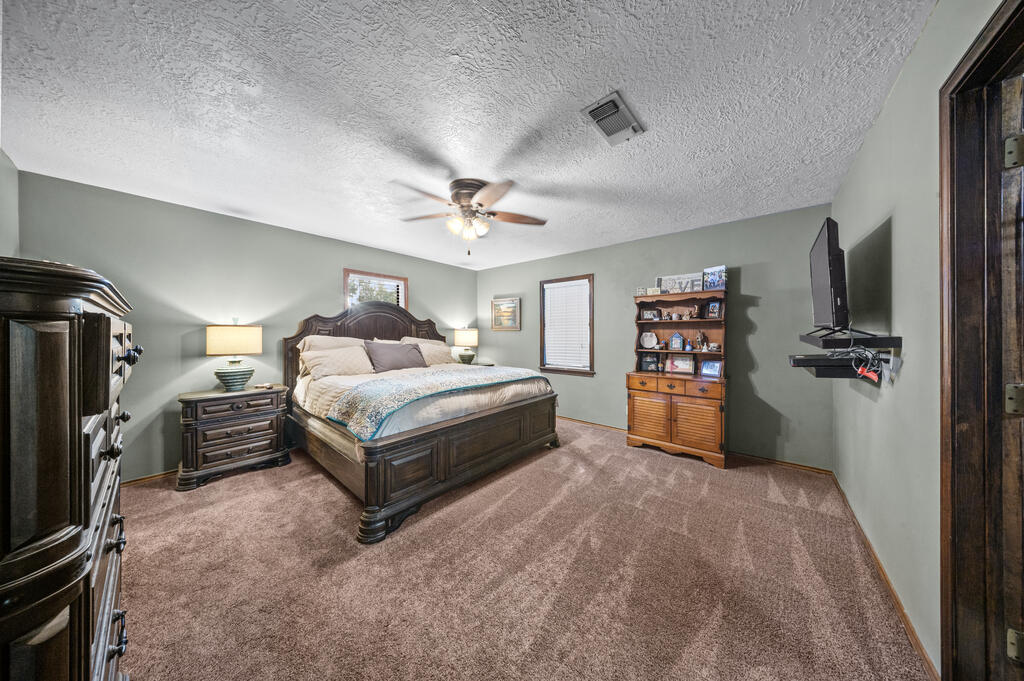 453 Fm 1747 Property Photo 15