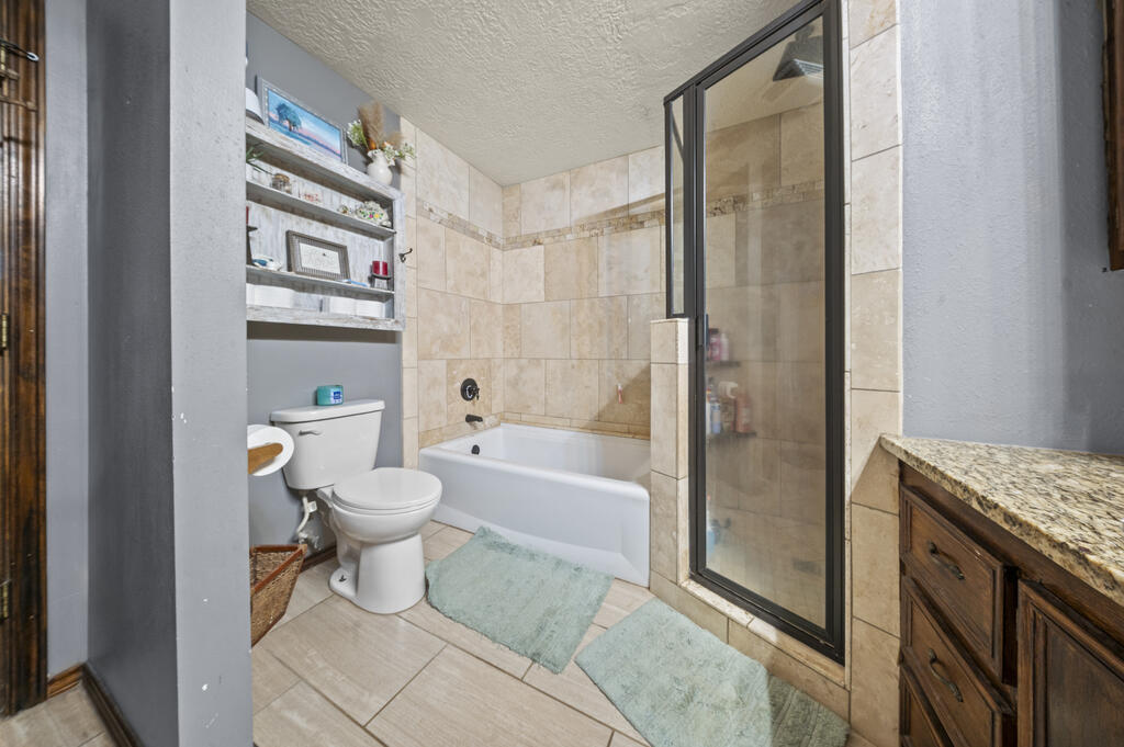 453 Fm 1747 Property Photo 18