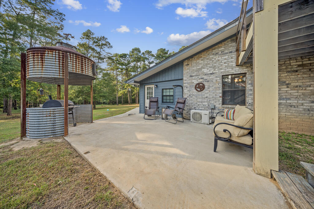 453 Fm 1747 Property Photo 30