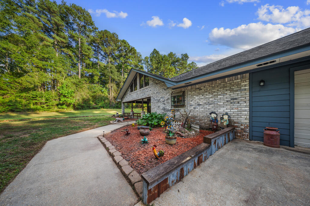 453 Fm 1747 Property Photo 43