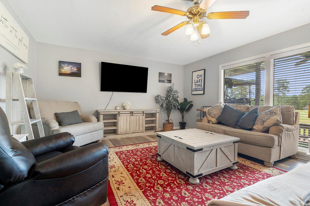 2526 Sam Rayburn Pkwy Property Photo 1