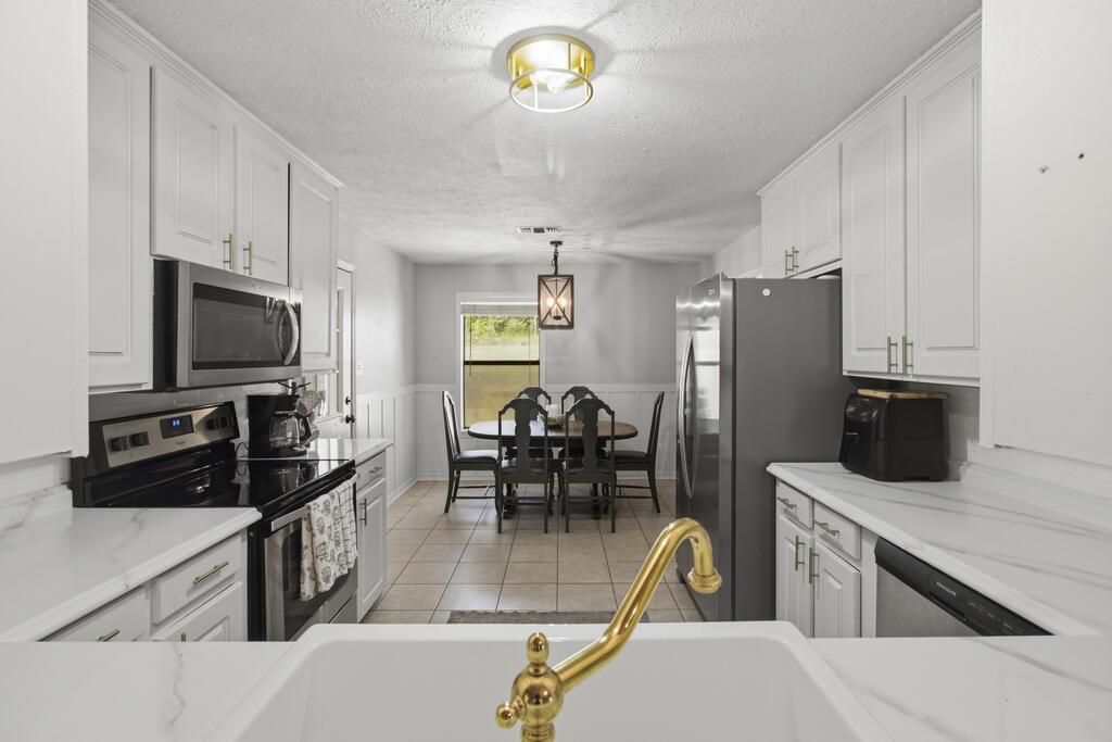 3808 Cr 331 Property Photo 11