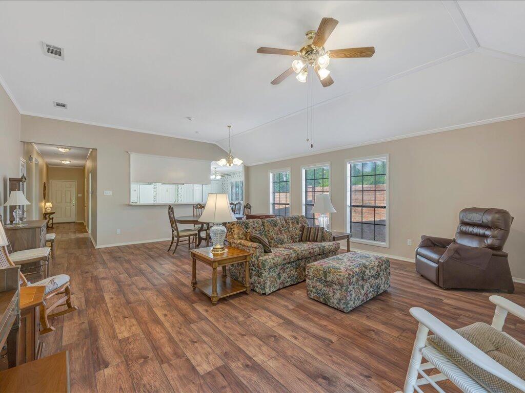 3 Austin Hollow Circle Property Photo 15