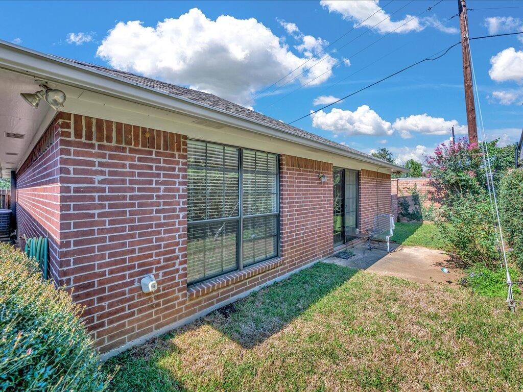 3 Austin Hollow Circle Property Photo 24