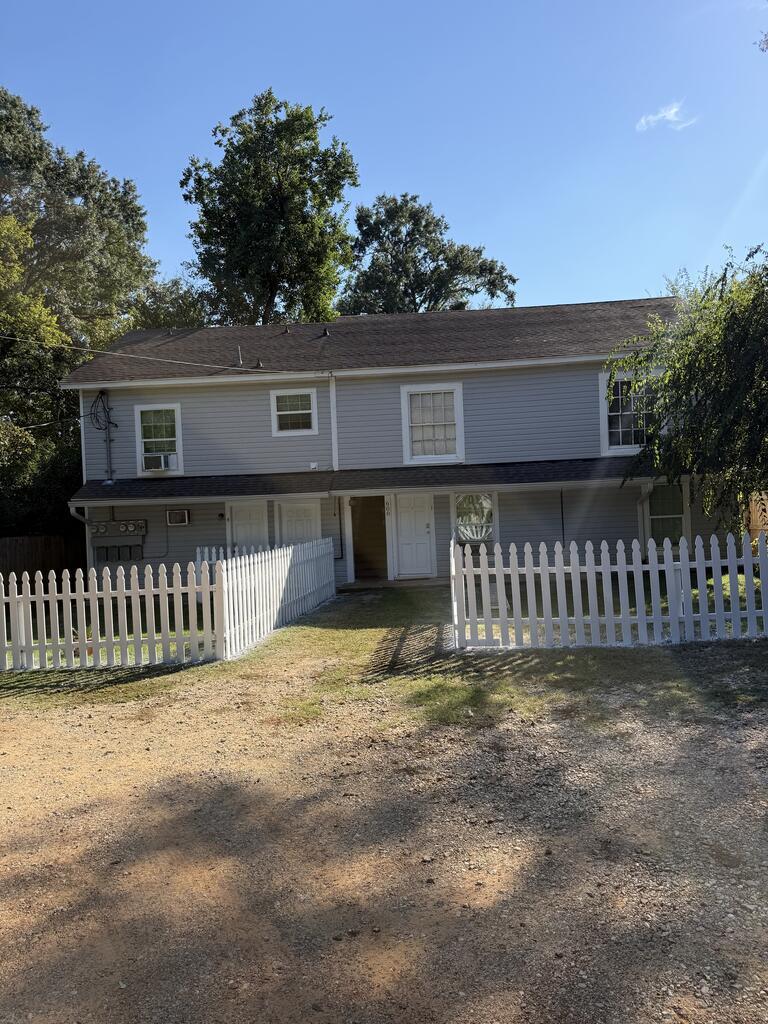 608 Price Street Property Photo 1