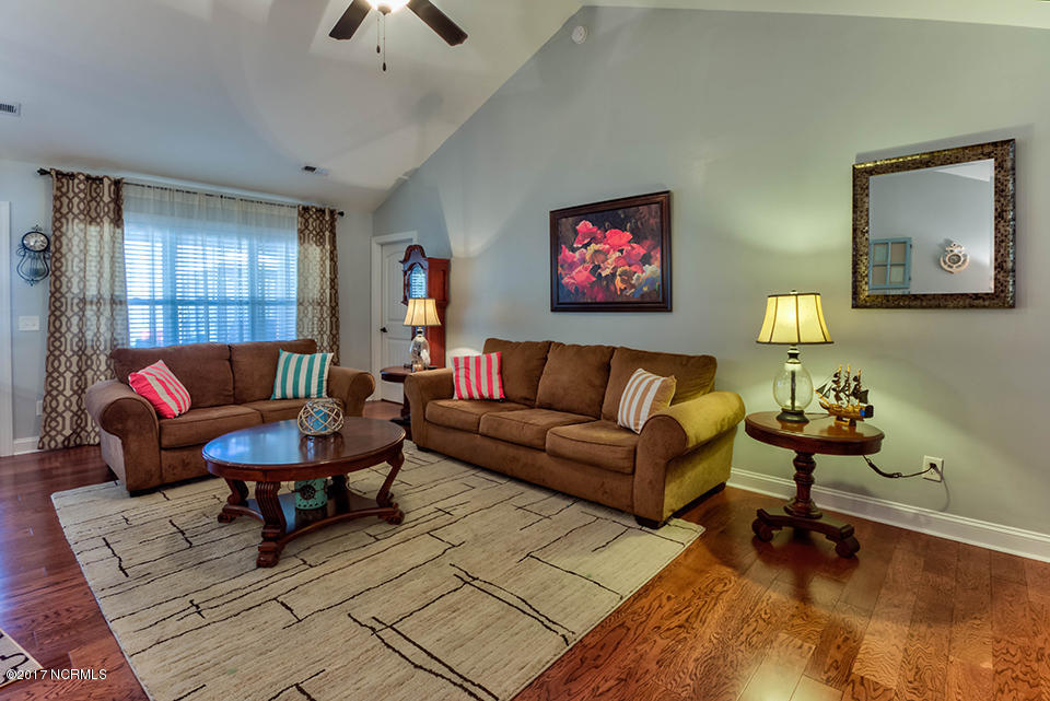 1224 Clancy Drive Property Photo 8