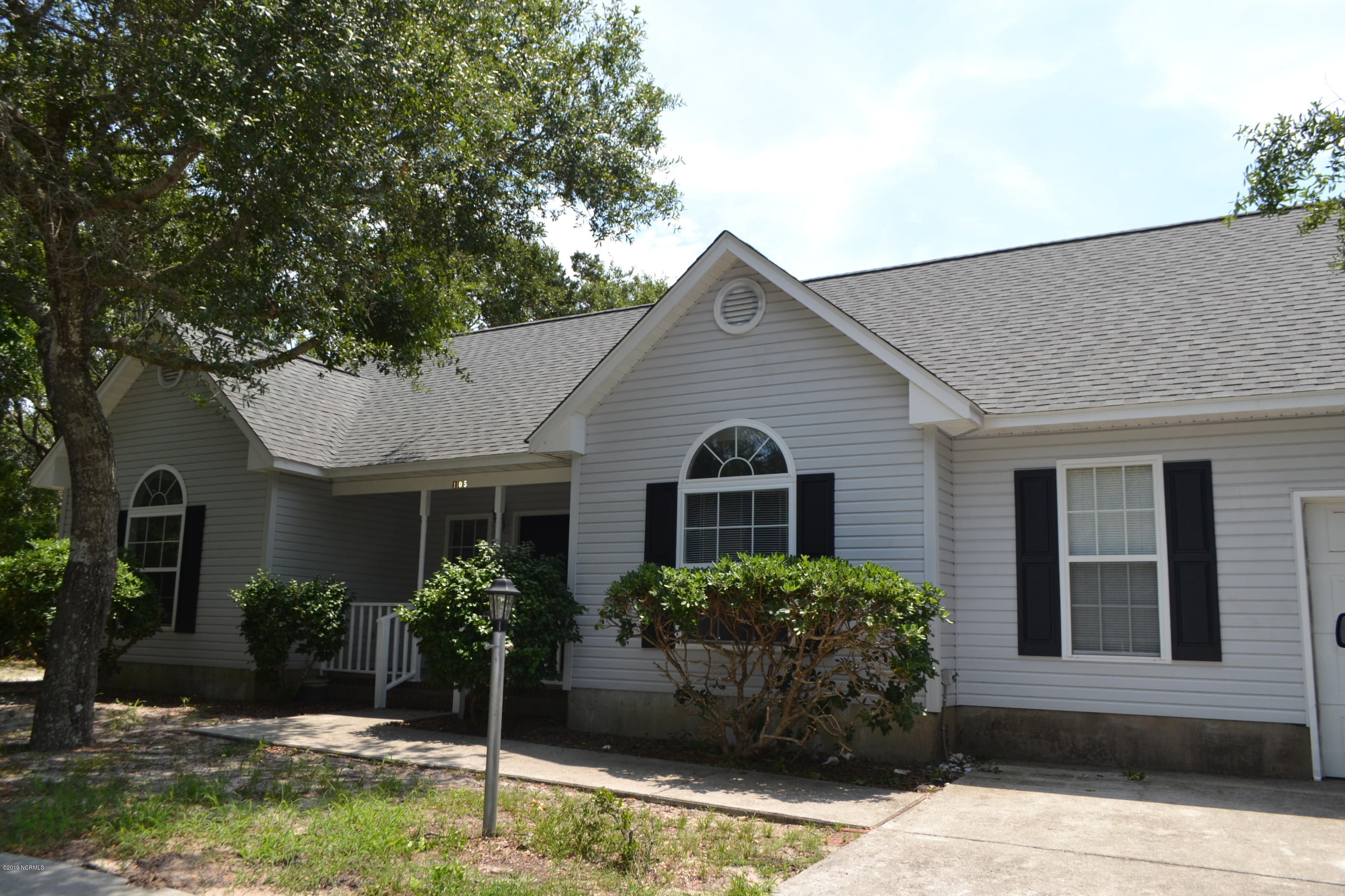 105 Arborvitae Drive Property Photo 1