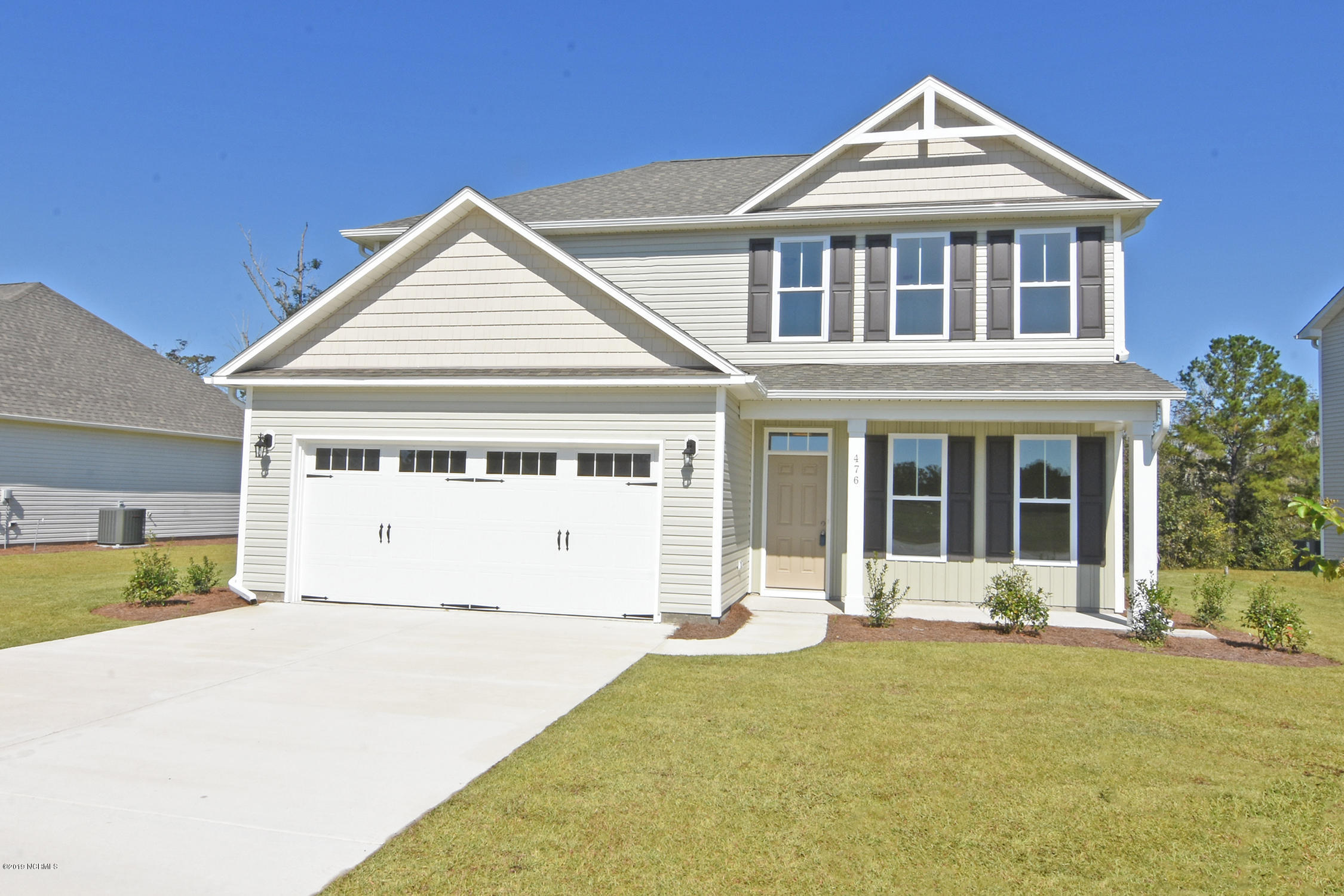 476 Avendale Drive Property Photo 1
