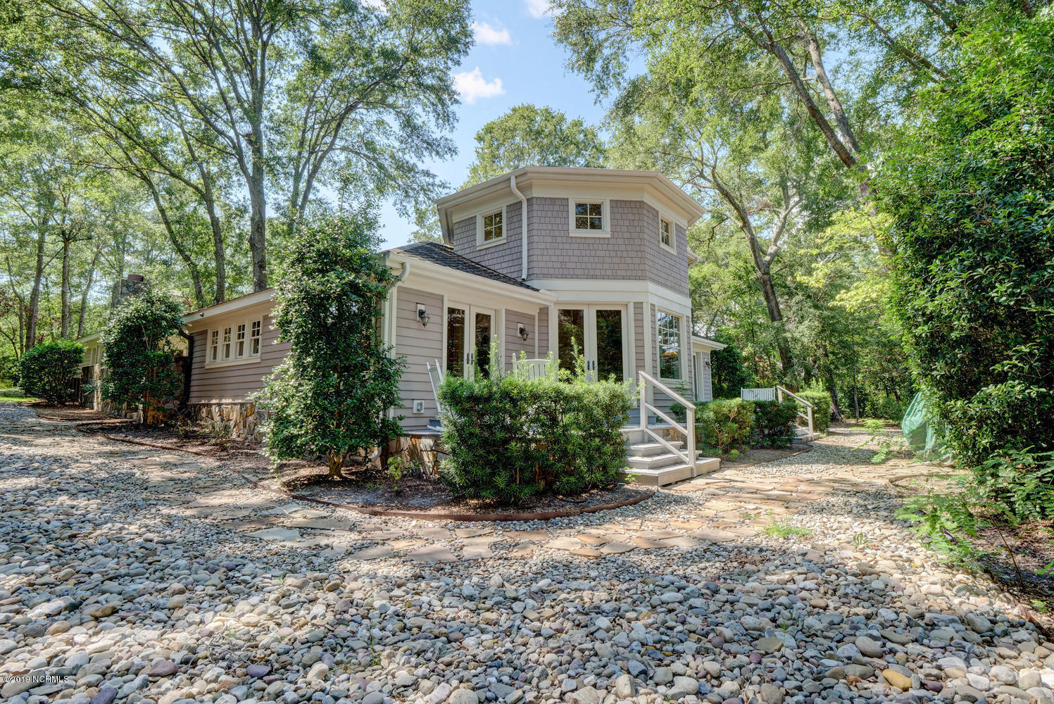 1241 Arboretum Drive Property Photo 1