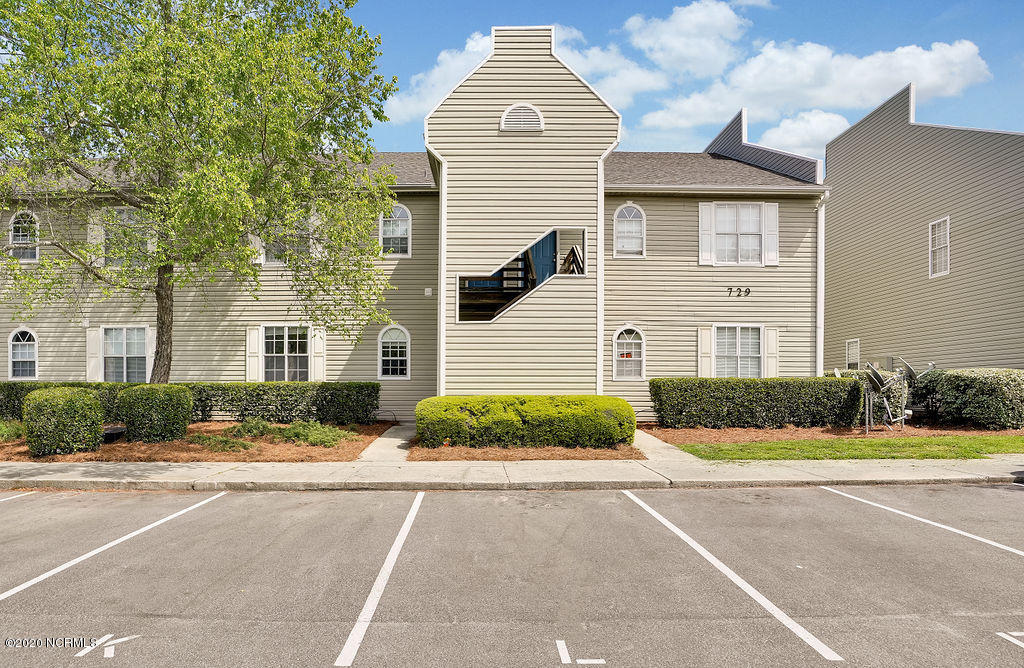 729 Bragg Drive E Property Photo 1