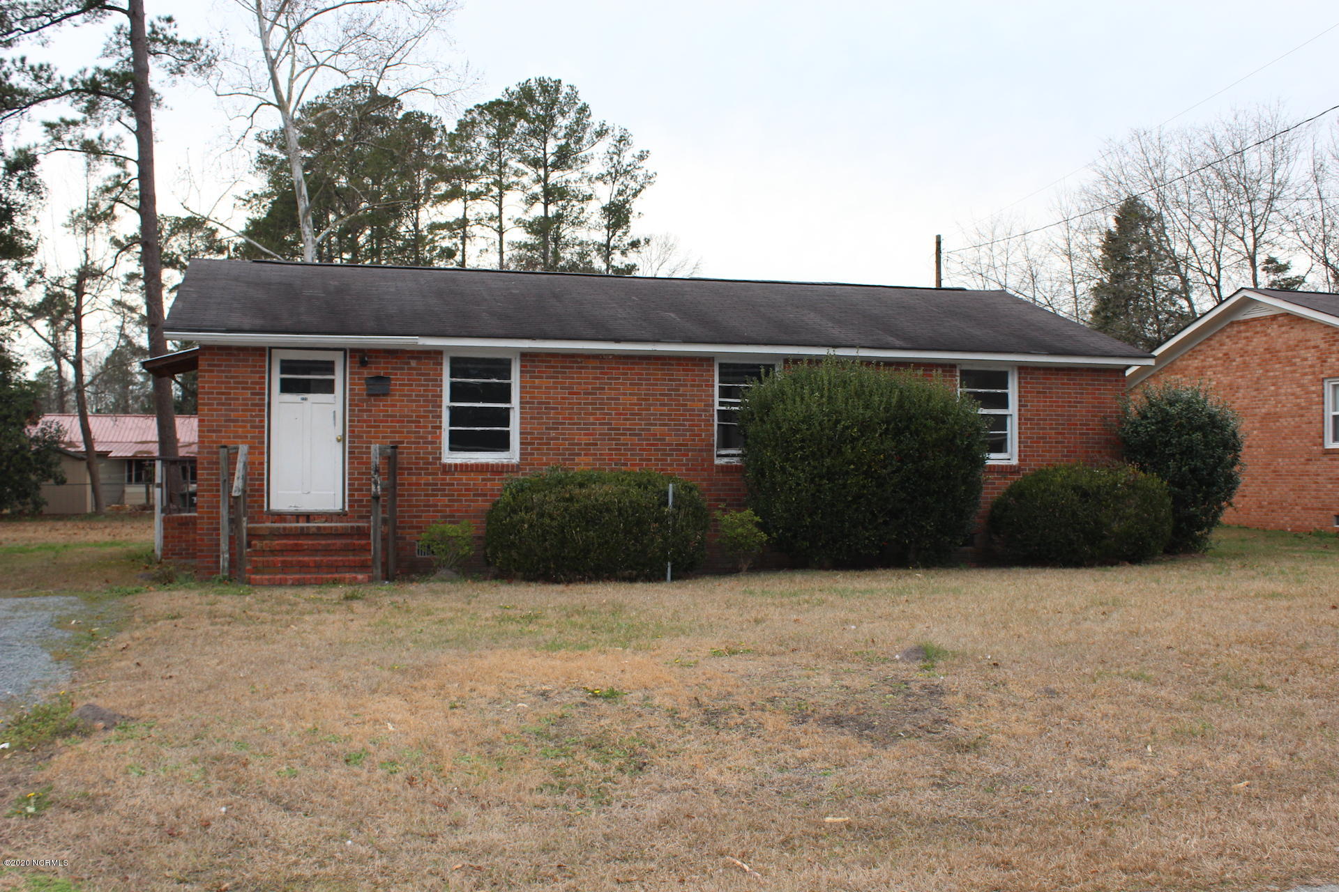218 Pine Street Property Photo 1