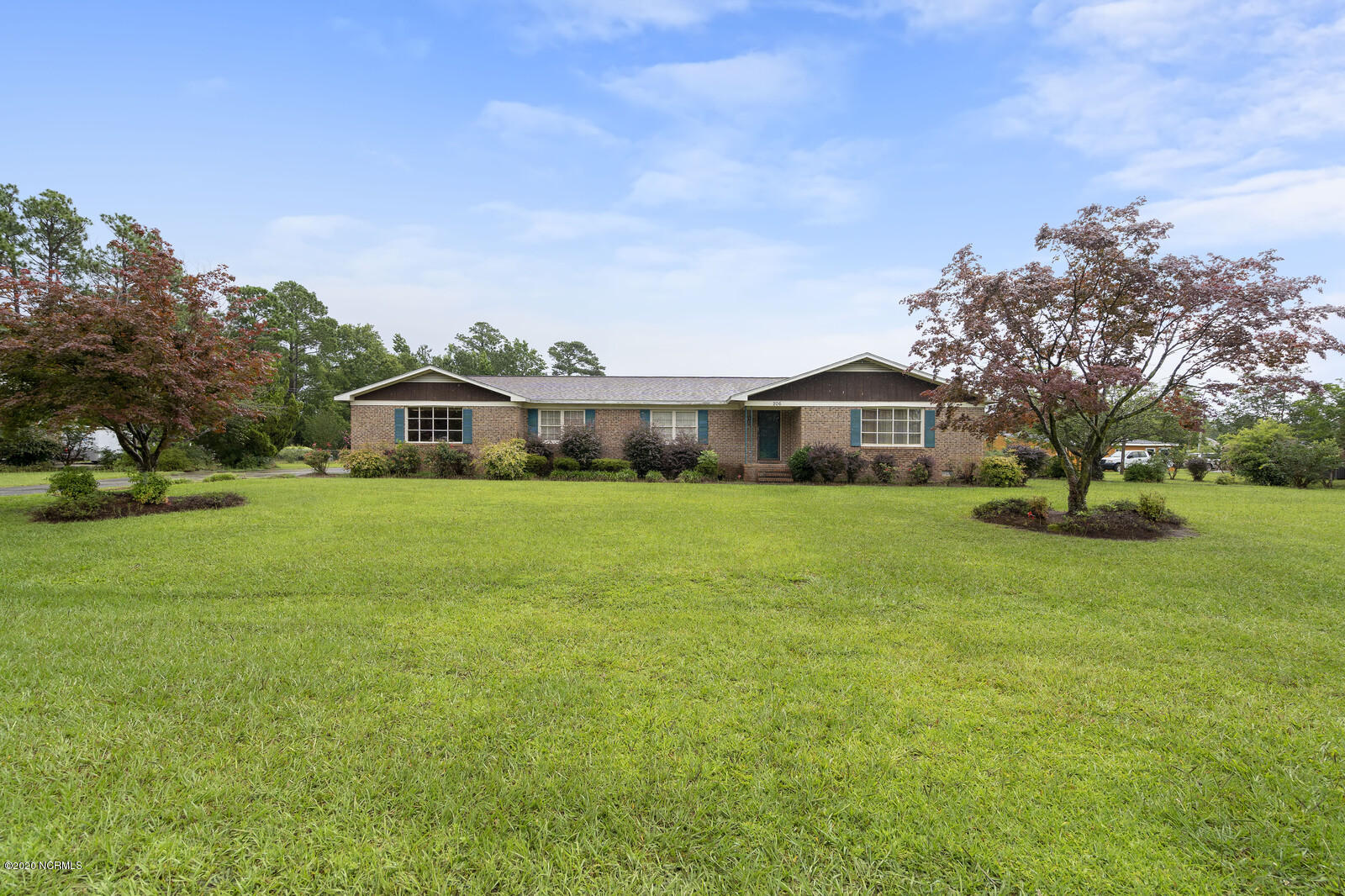 206 Avant Drive Property Photo 1