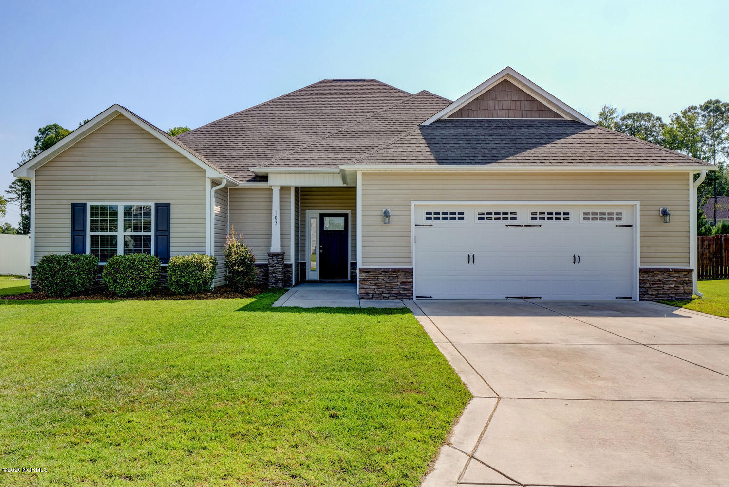 103 Regatta Way Property Photo 1