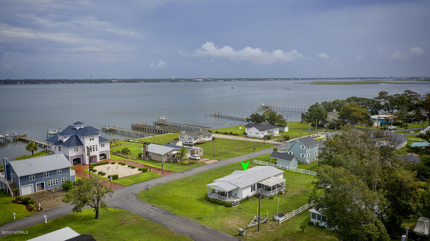 103 Shoreline Drive Property Photo 1
