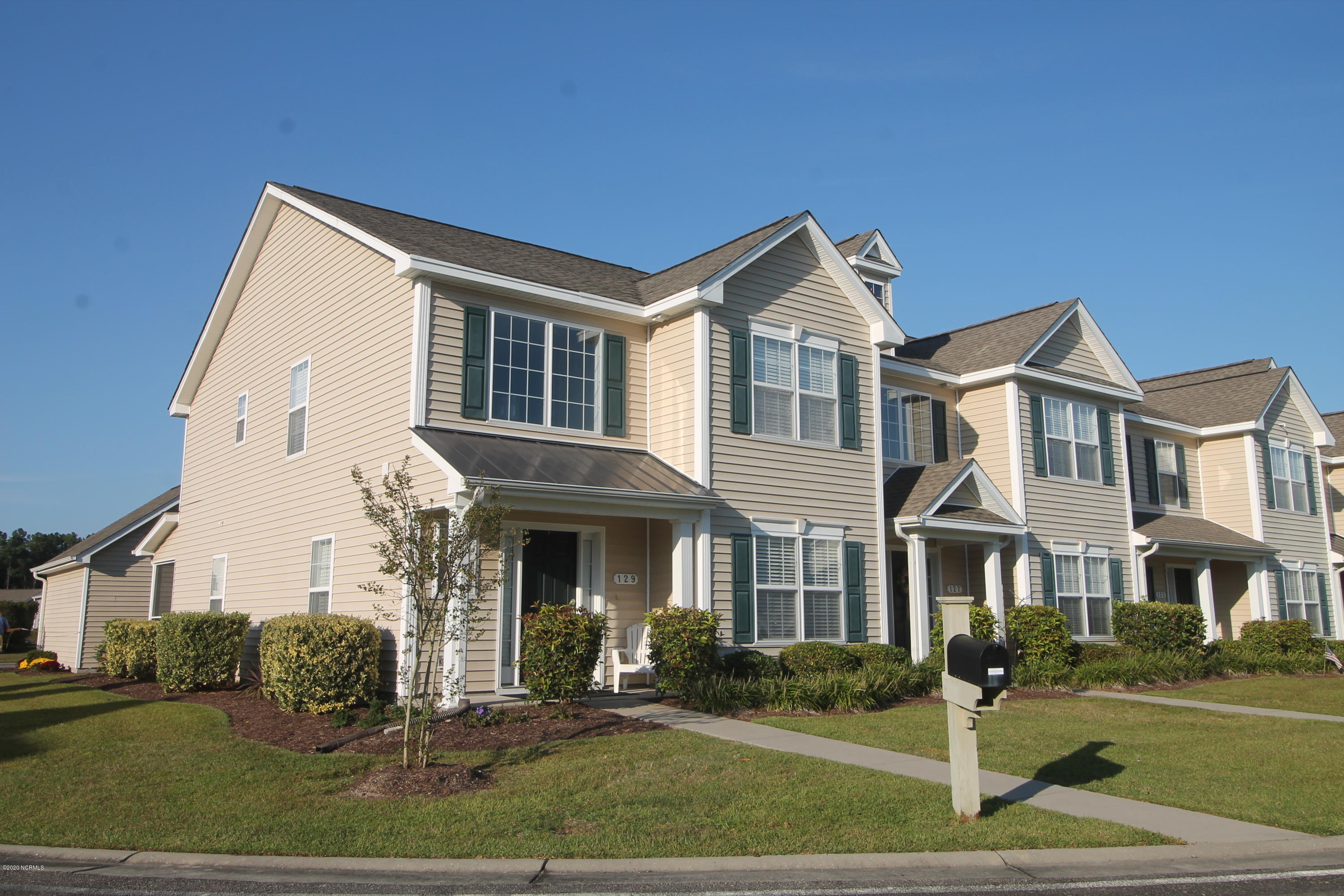 129 Cobblers Circle Property Photo 1