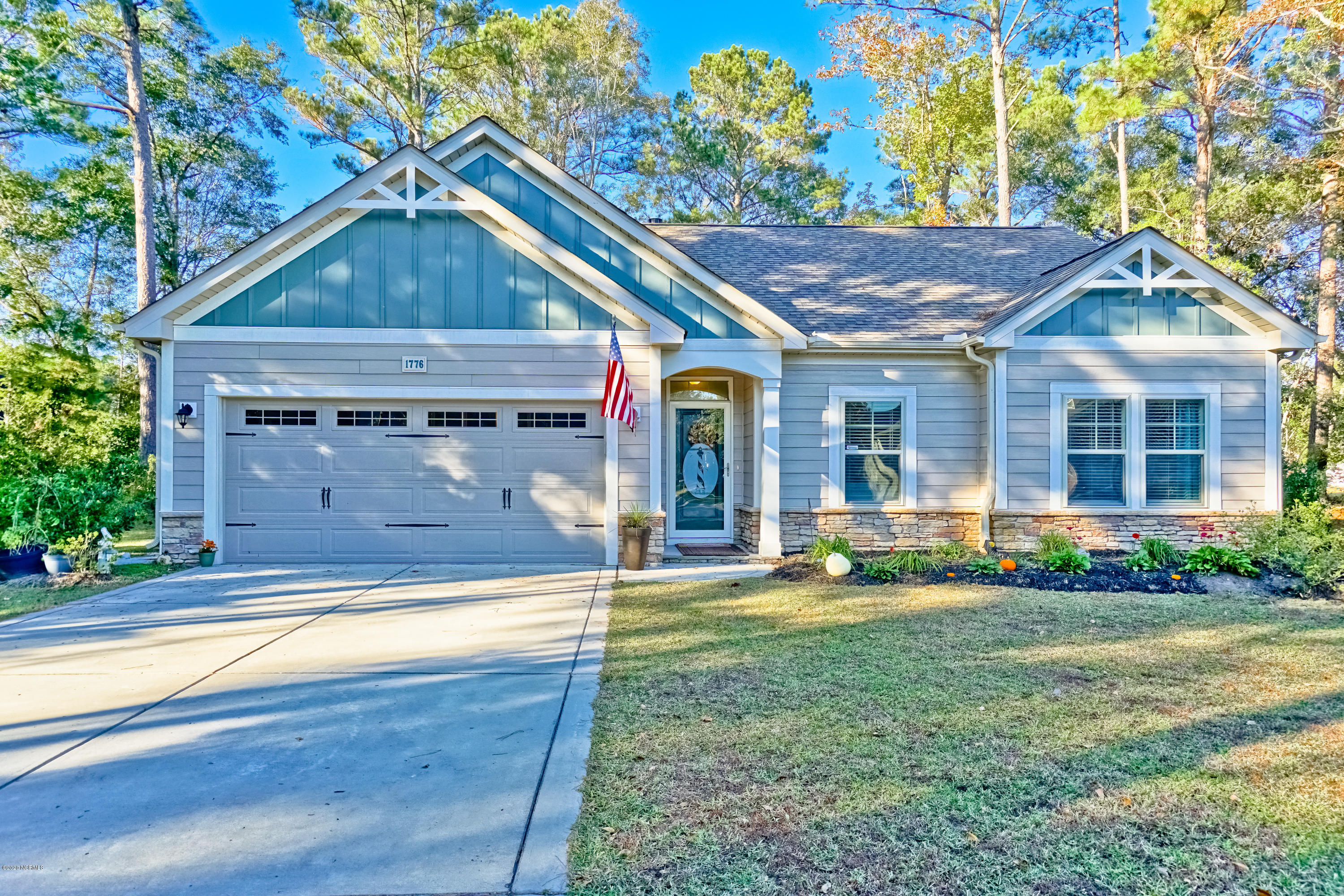 1776 Forest Oak Boulevard Property Photo 1