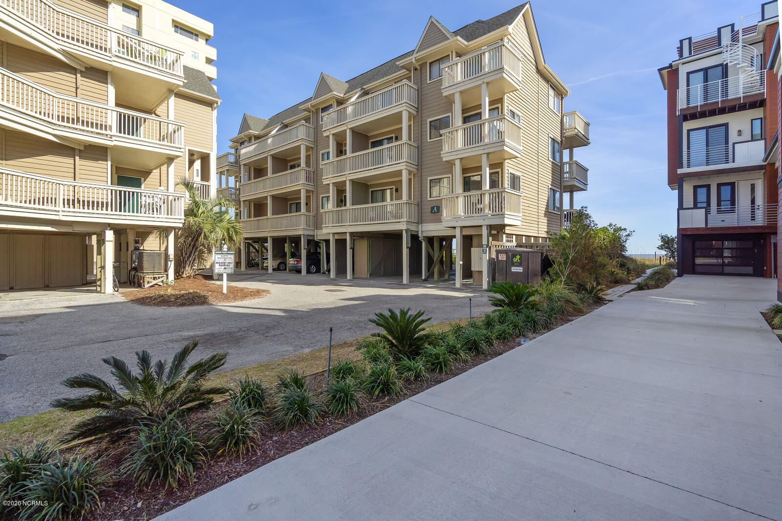 1411 S Lake Park Boulevard A3 Property Photo 1