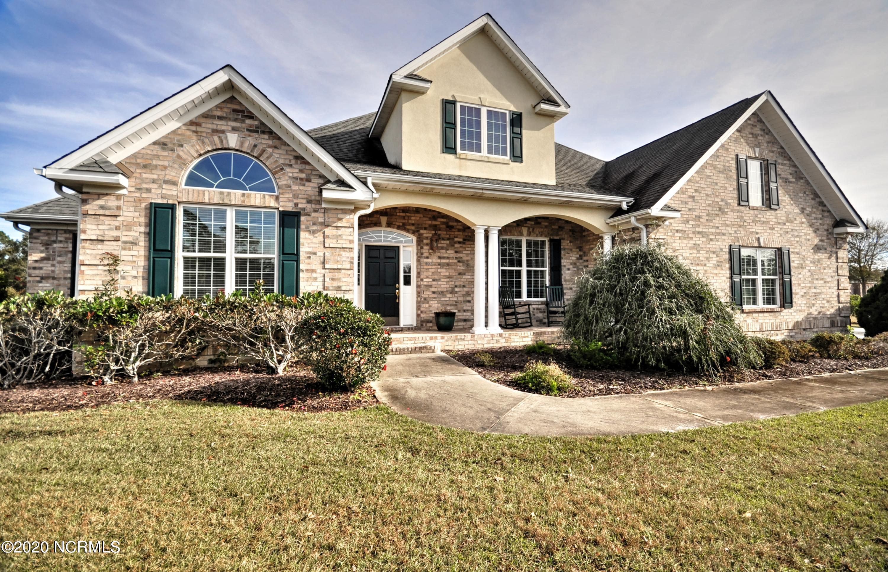 556 Lizmore Place Property Photo 1