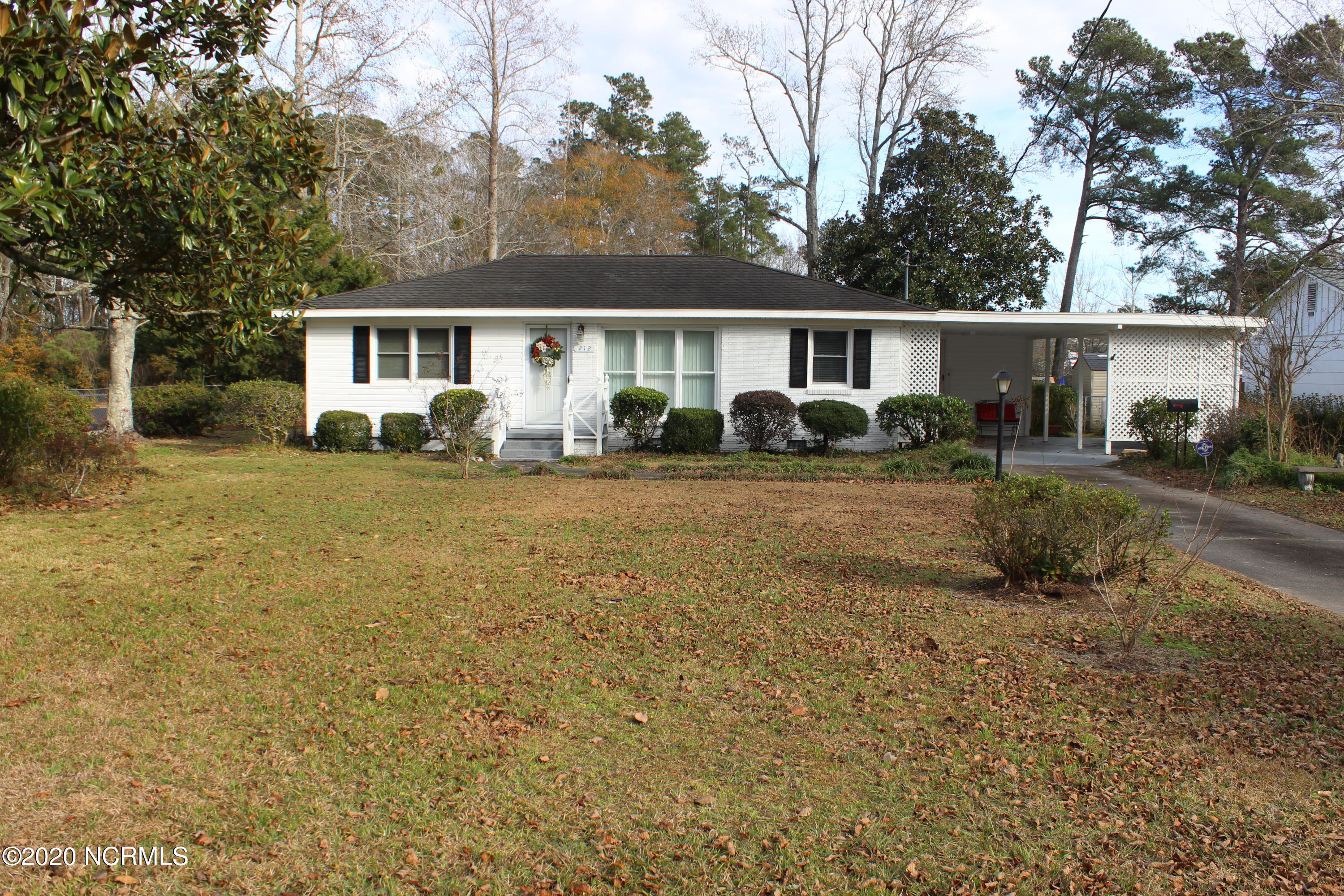 212 Jones Street Property Photo 1
