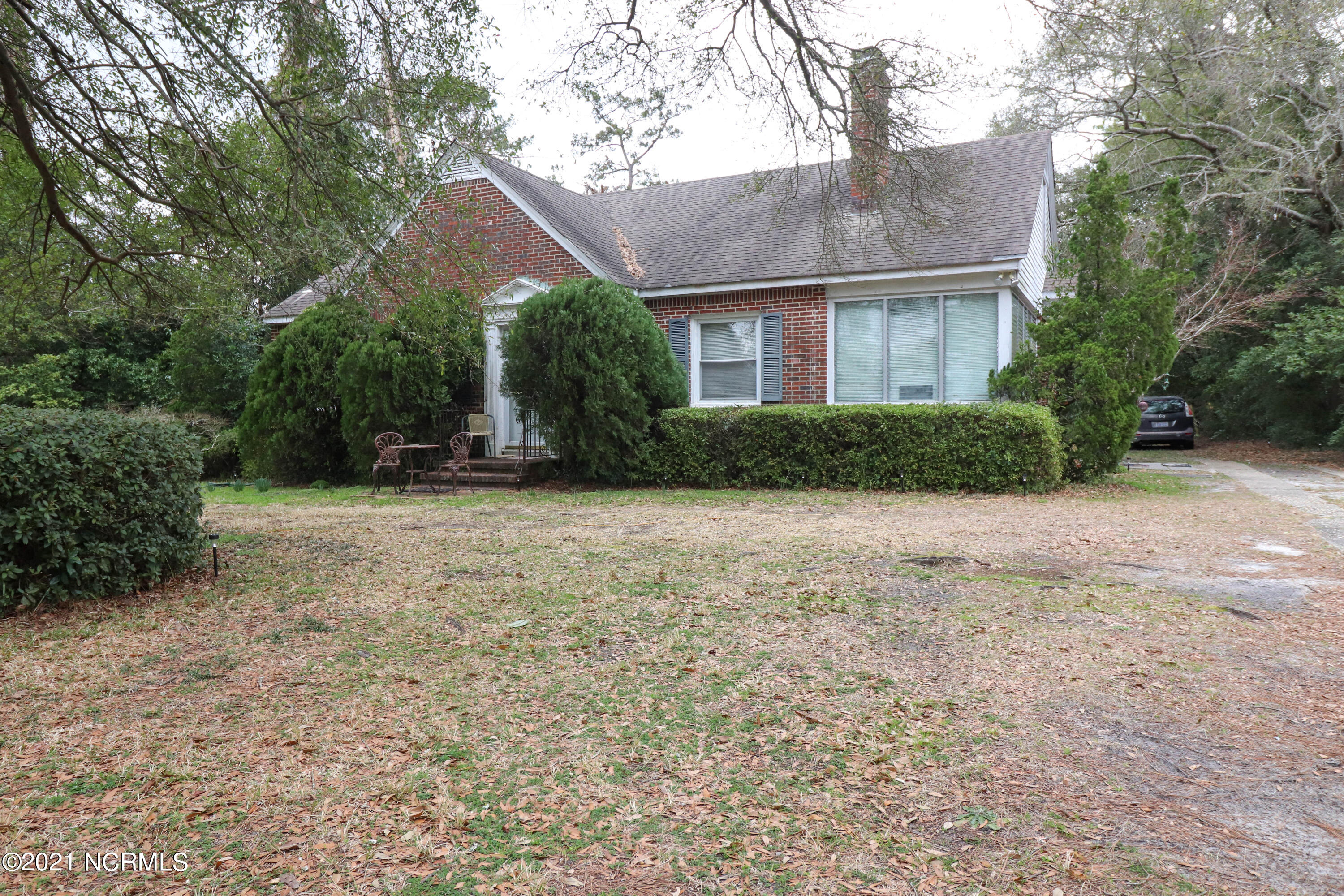 5031 Oleander Drive Property Photo 1