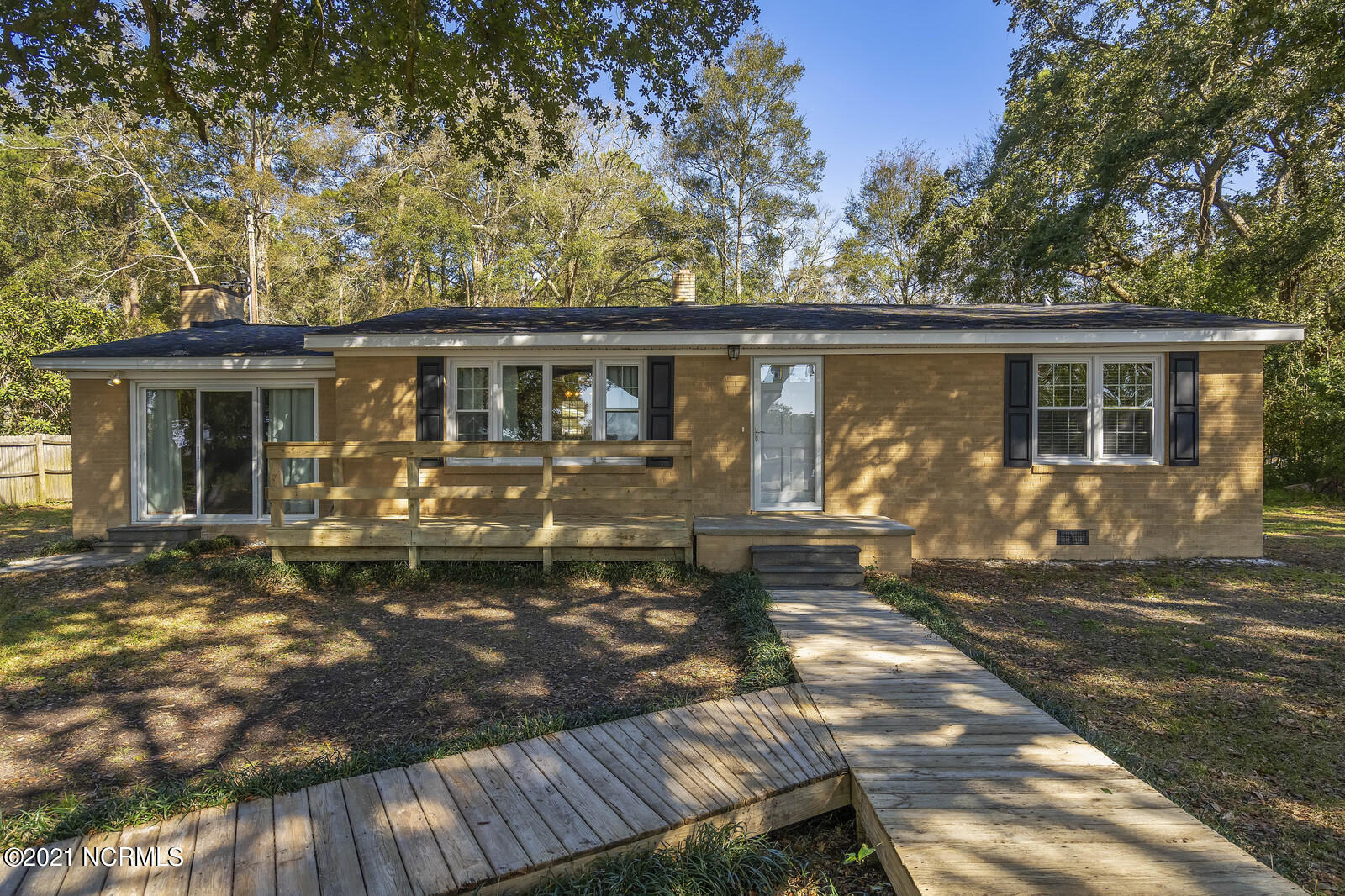 3528 Shell Point Road Property Photo 1