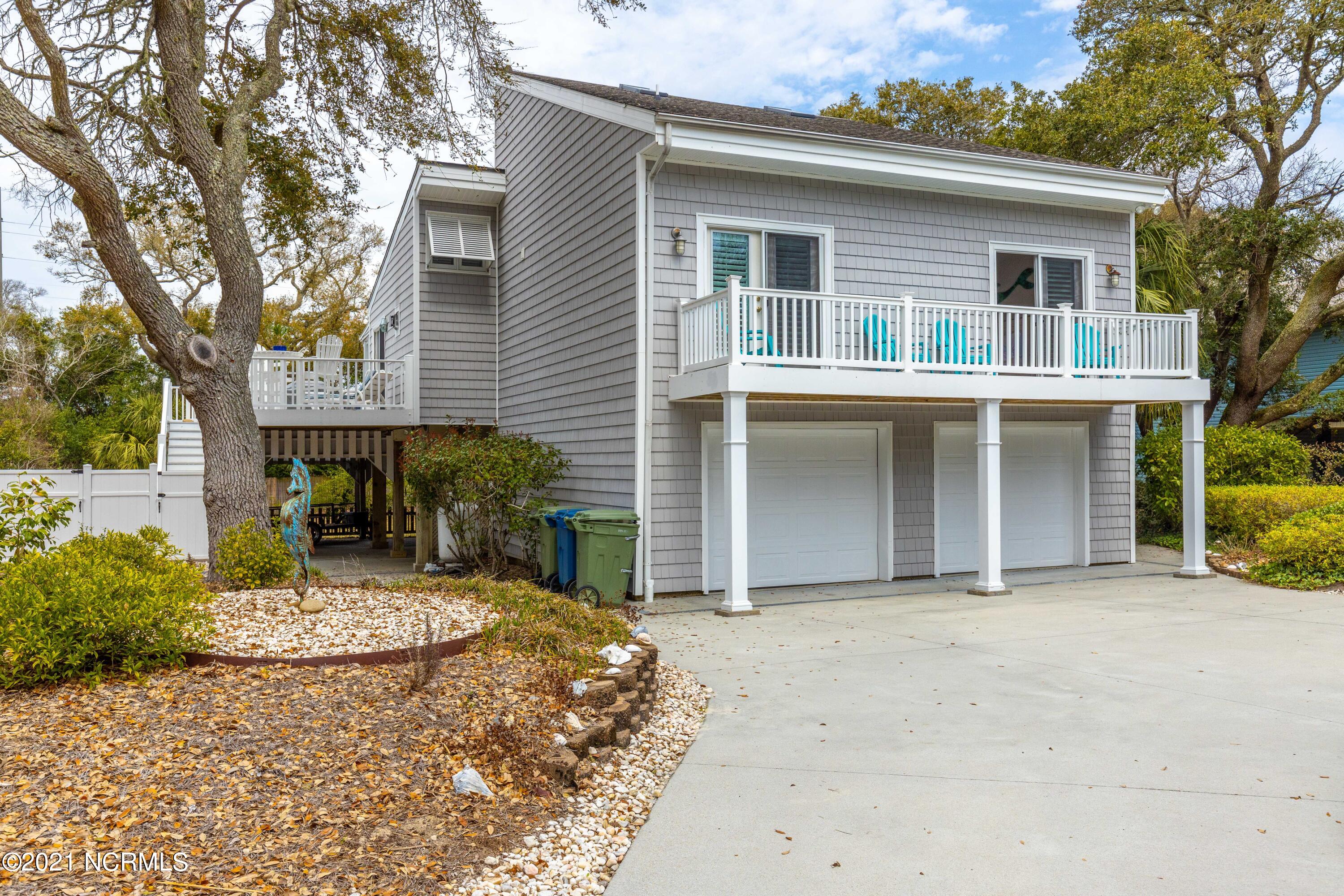 7504 Sandpiper Lane Property Photo 1