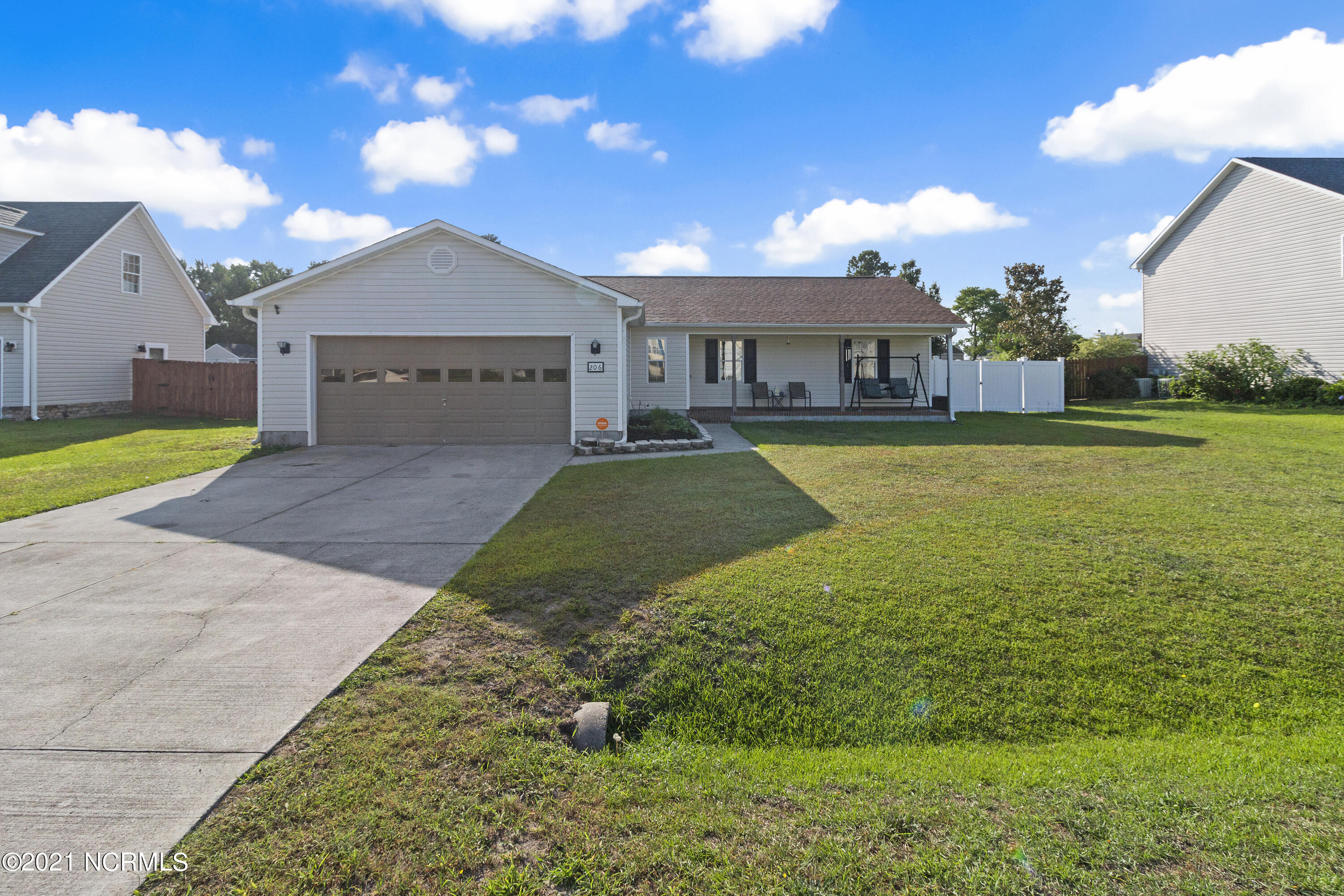 206 Essex Court Property Photo 1