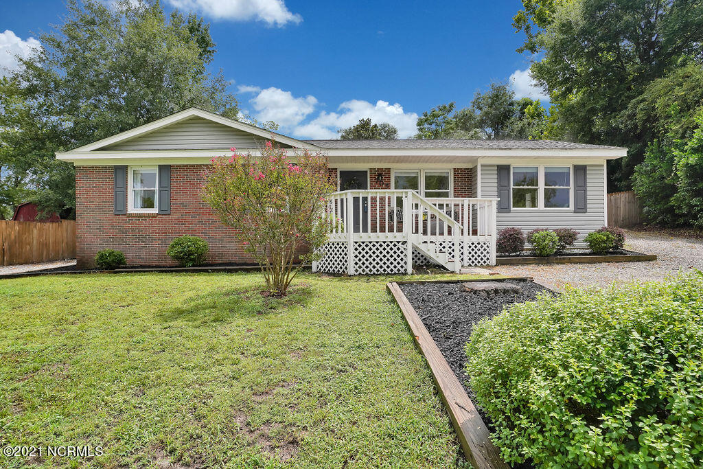 705 Lorraine Circle Property Photo 1