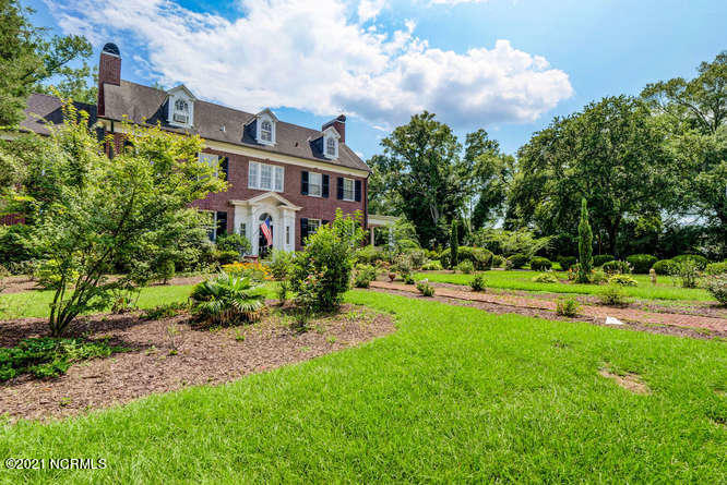 1704 Market Street Property Photo 4