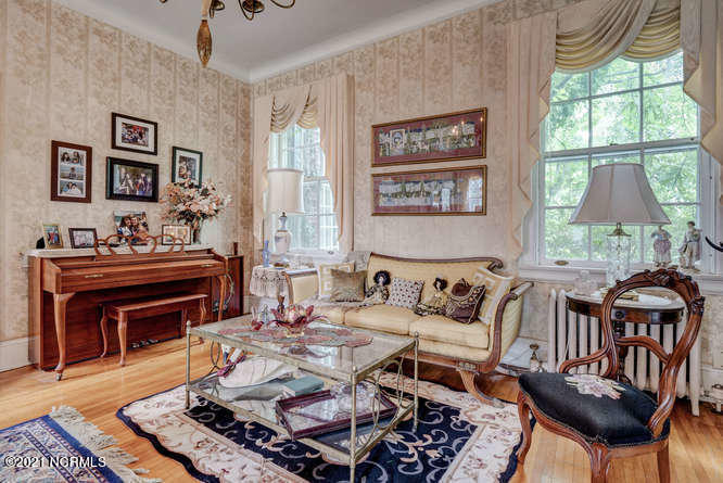 1704 Market Street Property Photo 12
