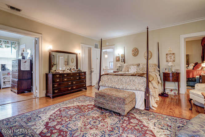 1704 Market Street Property Photo 25