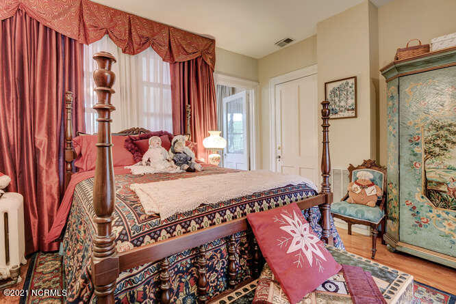 1704 Market Street Property Photo 30