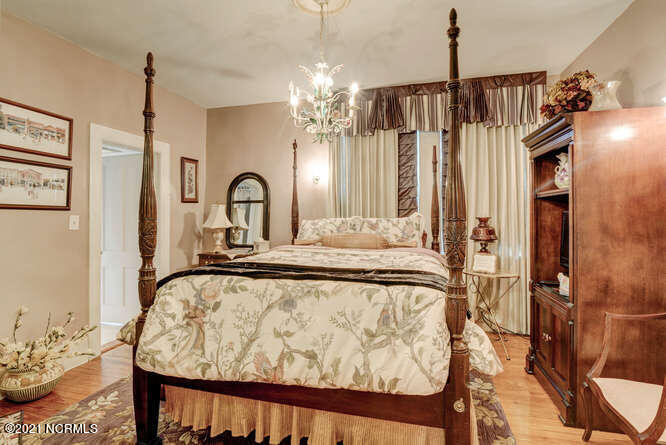 1704 Market Street Property Photo 32