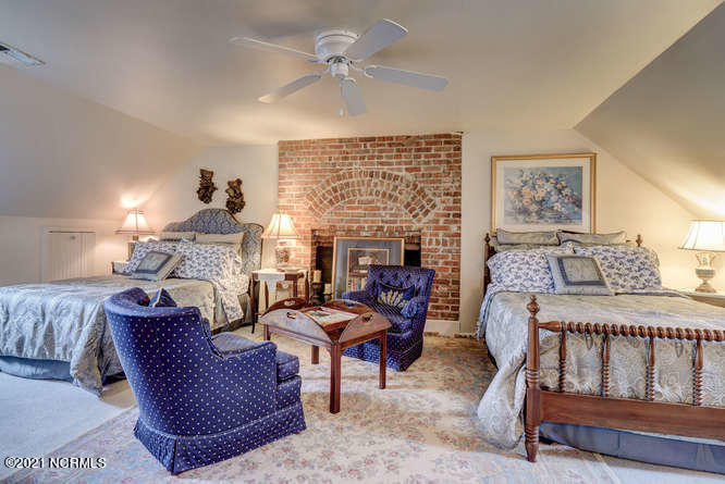 1704 Market Street Property Photo 38