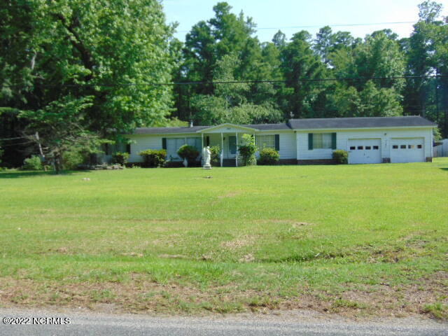 572 Main Street Property Photo 2