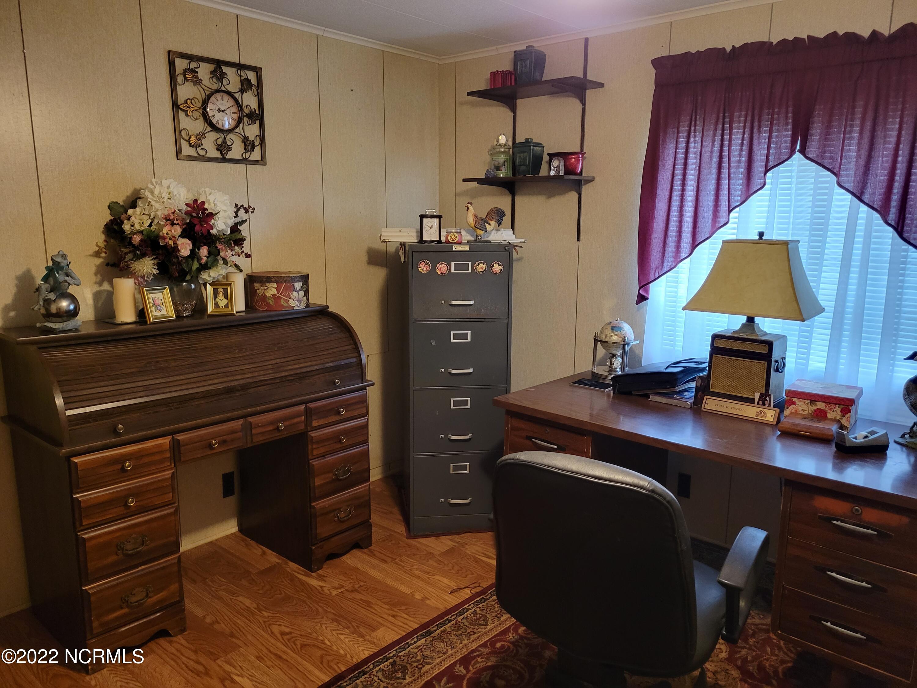 572 Main Street Property Photo 21