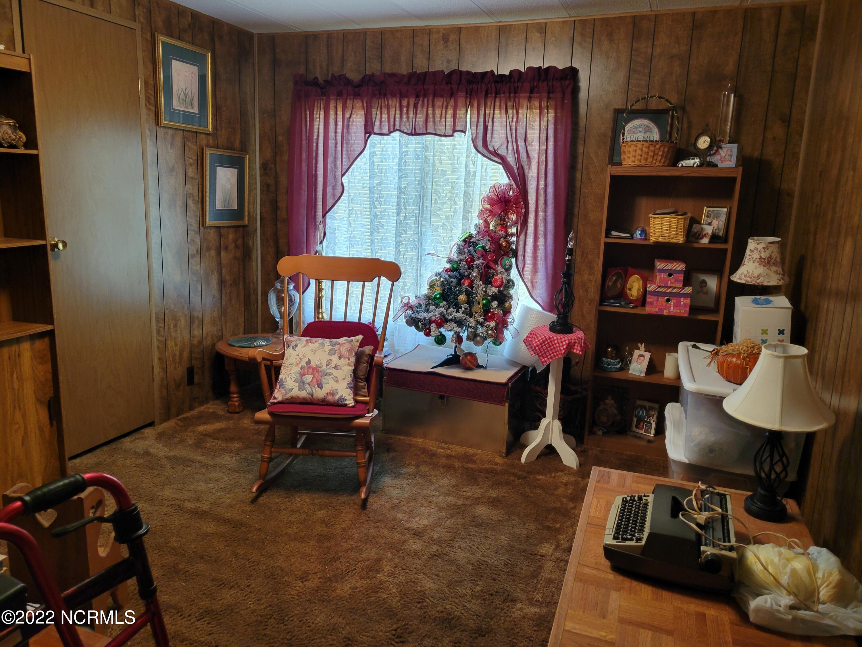 572 Main Street Property Photo 22