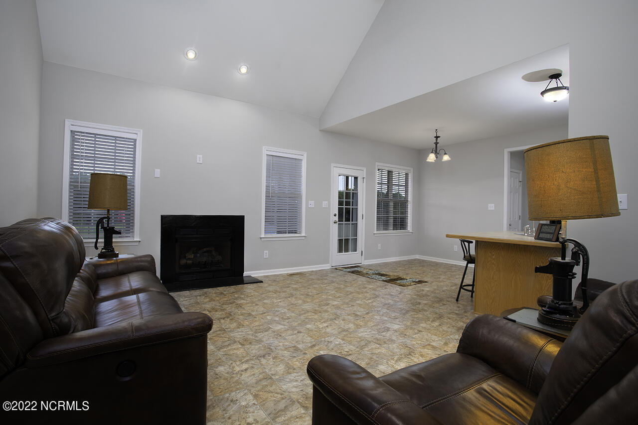 158 Linville Lane Property Photo 6