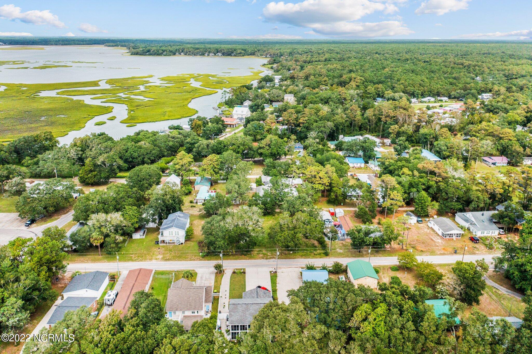 396 Lockwood Folly Road Property Photo 3